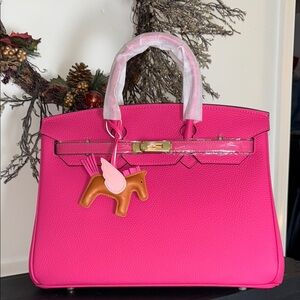 Fuschia pink genuine leather wirkin